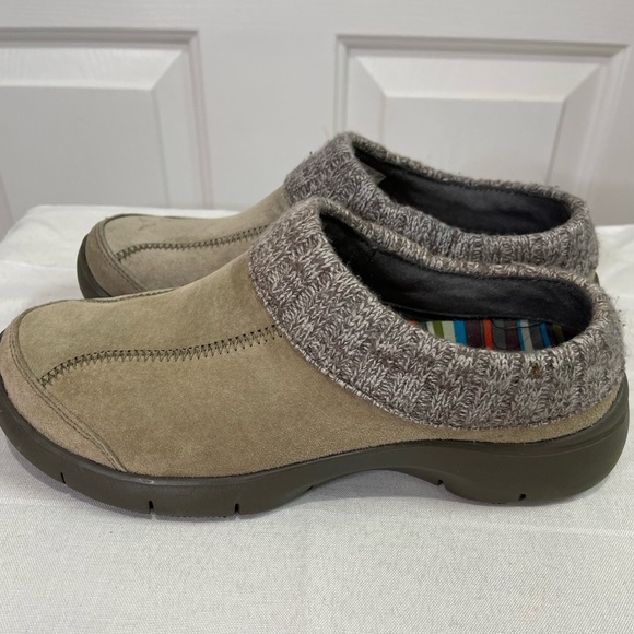 Dansko beige suede and knit women’s Eartha mules/clogs size 37. - Picture 4 of 10